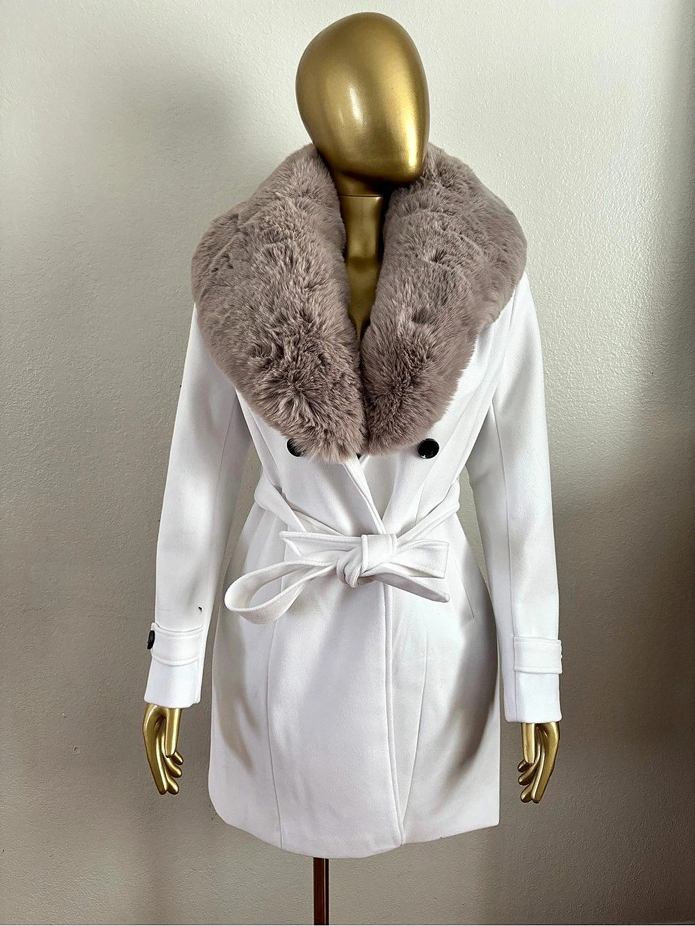 COALITION LA Faux Fur Collar Trench Coat in White Size Medium